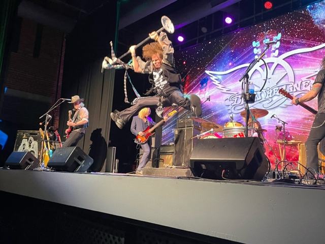 h-lounge-hollywood-casino-at-the-meadows-draw-the-line-aerosmith